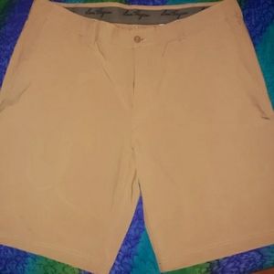 Like New 38 Ben Hogan Golf Shorts